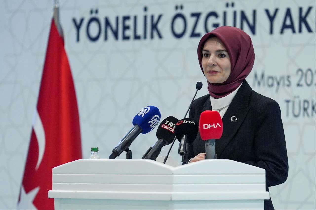 Bakan Göktaş'tan "Türkiye'de bir ilk" duyurusu! Aile ve evliliğe dair müjde planı