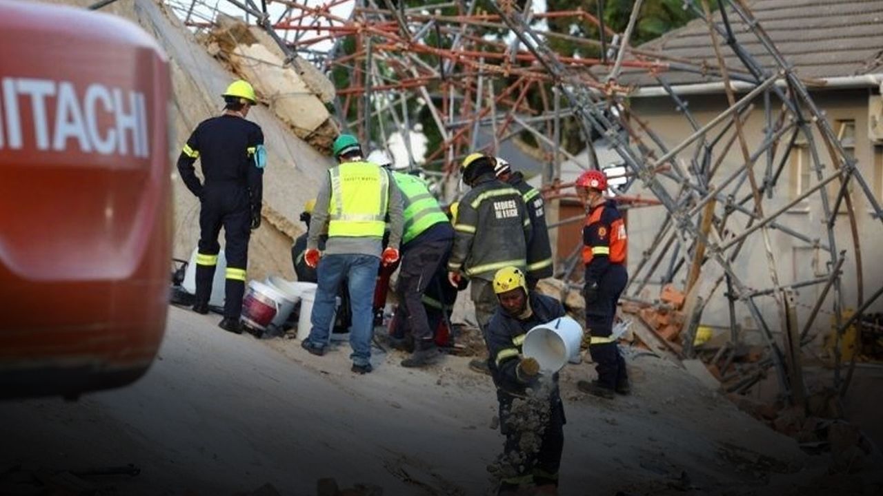 Güney Afrika&#039;da facia: Bina çöktü, çok sayıda işçi kayıp