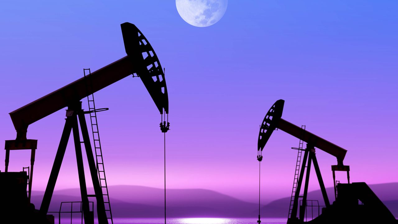 Jeopolitik risklerin fitili yeniden ateşlendi, petrol yükselişe geçti