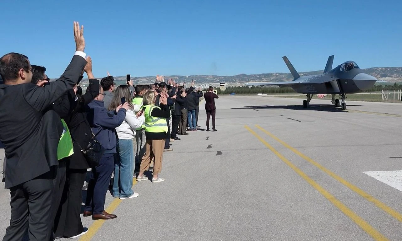 KAAN ikinci uçuşunda nefesleri kesmişti... Yeni görüntüler geldi
