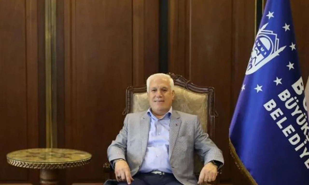 Tepkiler çığ gibi büyüdü... Mustafa Bozbey'den yeğen açıklaması - 1. Resim