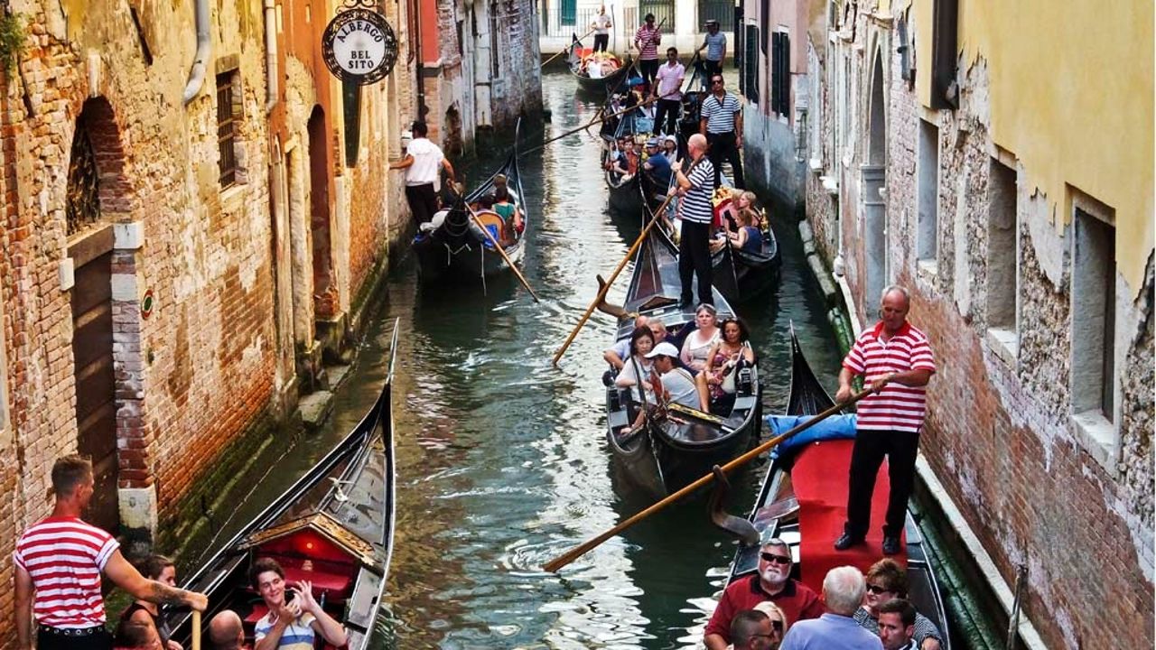  -Venedik'e giriş ücreti bile işe yaramadı!