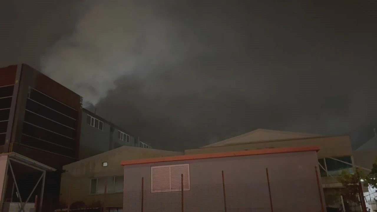 Bursa'da iplik fabrikasında yangın! İtfaiye müdahalesiyle söndürüldü - 1. Resim