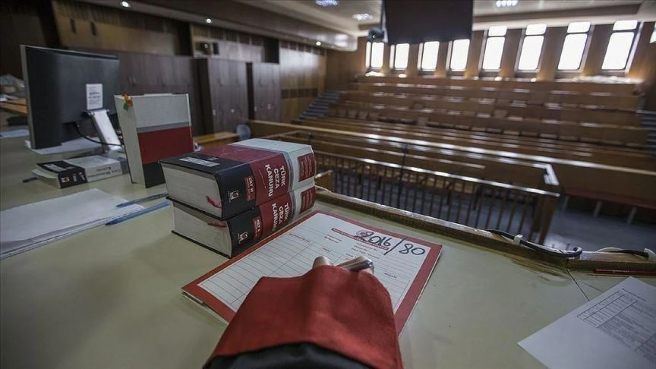 Hukuk Mesleklerine Giriş Sınavı'ndan en az 70 puan alınması gerekiyor