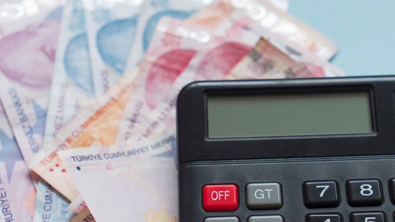 "Seyyanen zam olmazsa olmaz" İsa Karakaş müjde üstüne müjde verdi!