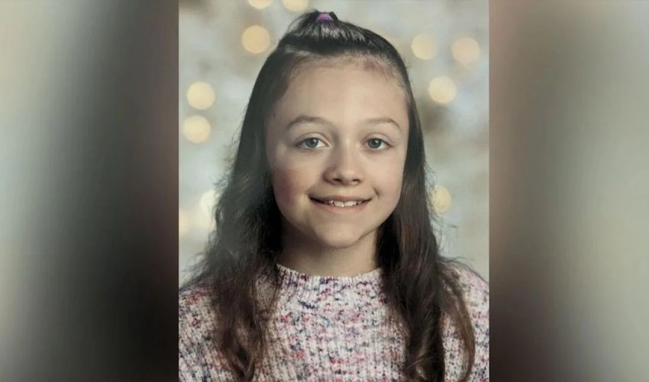 Kendi kızına yapmadığını bırakmadı! 22 kiloyla ölüme sürükledi - 1. Resim