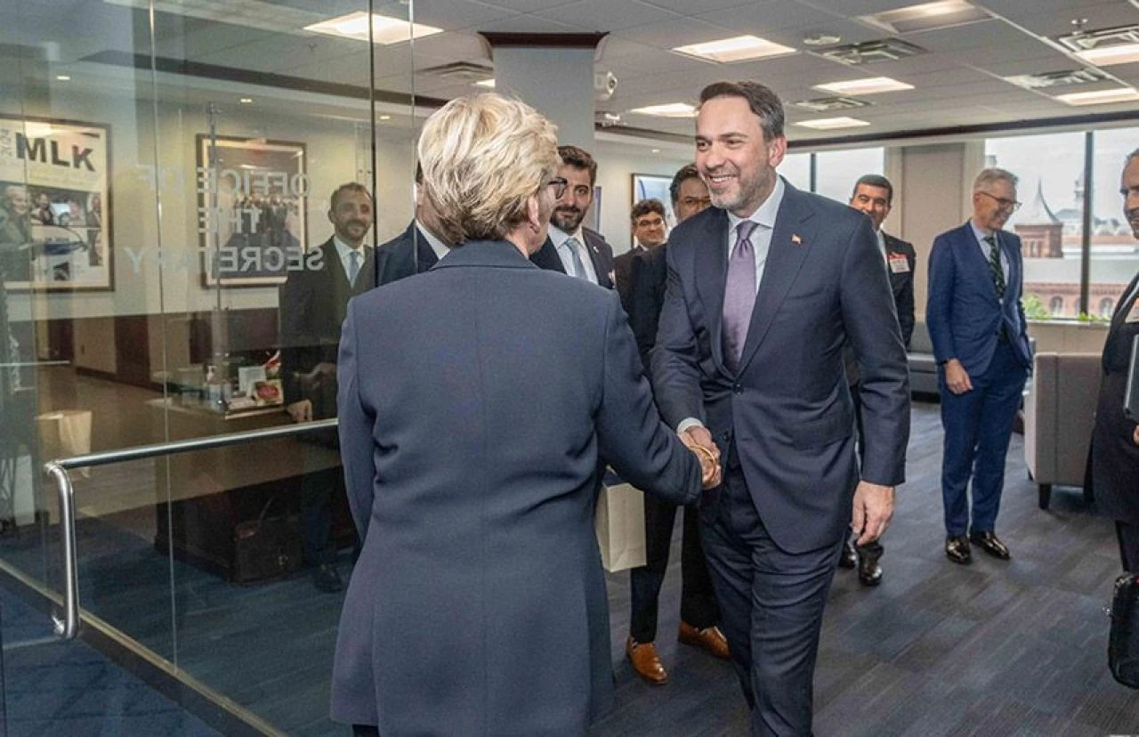 Bakan Alparslan Bayraktar, Washington'da! Dev anlaşma yapıldı