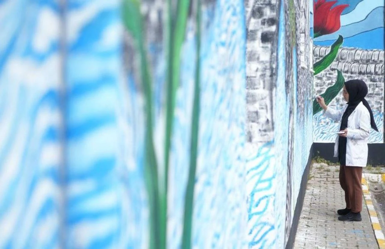 Duvarlar artık sanat eseri: 40 metre uzunluğunda 5 metre yüksekliğinde! - 2. Resim
