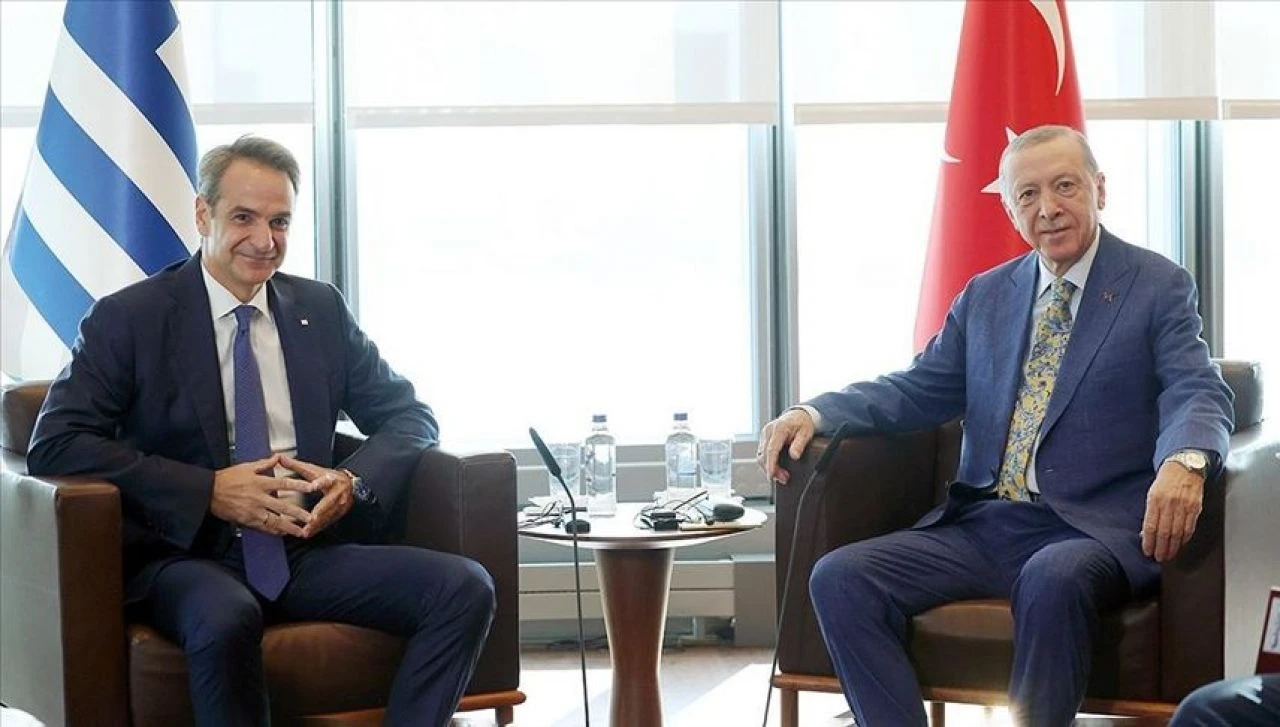 Komşuyla buzlar eriyor! Atina, Miçotakis'in Türkiye ziyaretini 'samimi görüşme' olarak yorumladı 