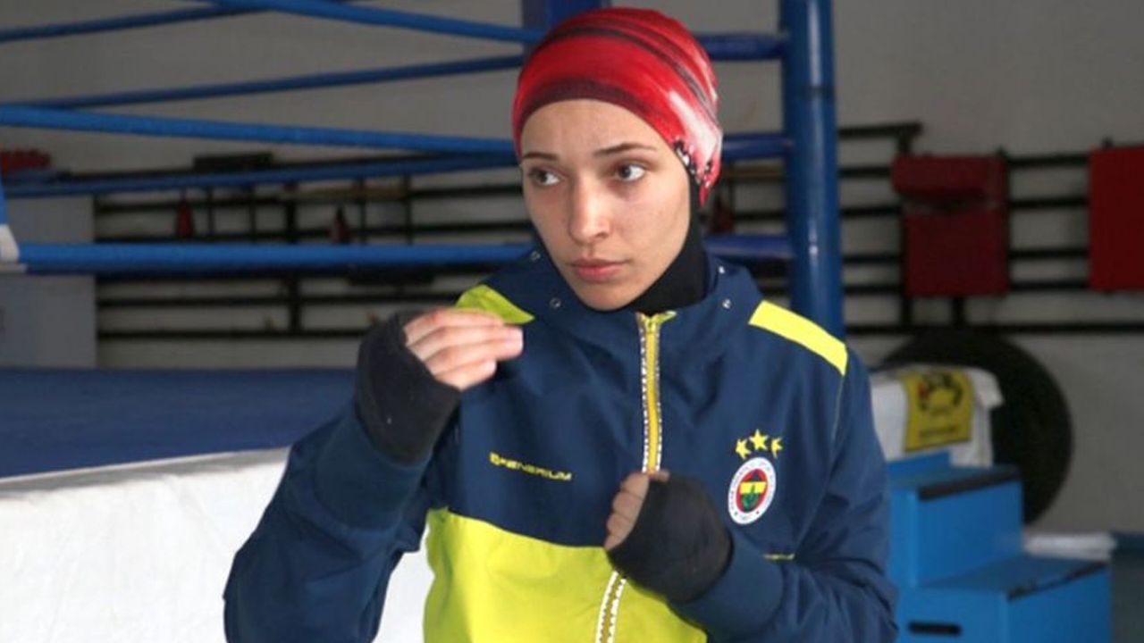 Milli boksörü yılan ısırdı! Rabia Topuz yoğun bakıma kaldırıldı 