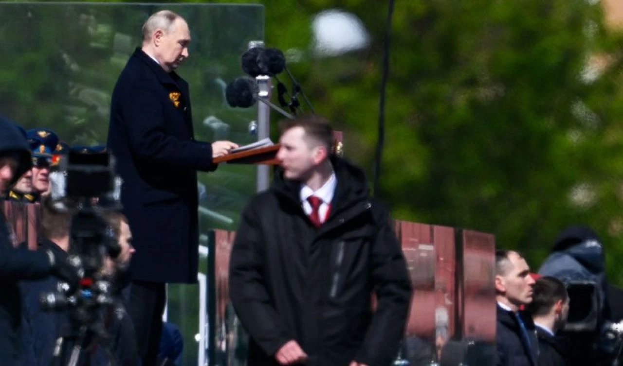 Rusya'da Zafer Günü kutlamalarında da Putin'in derdi Batı: Savaşa her zaman hazırız - 2. Resim