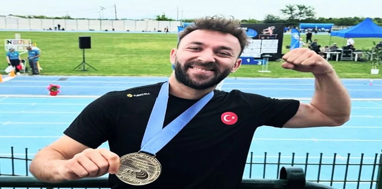 Yunanistan'da Türk rüzgarı! Altın madalya geldi