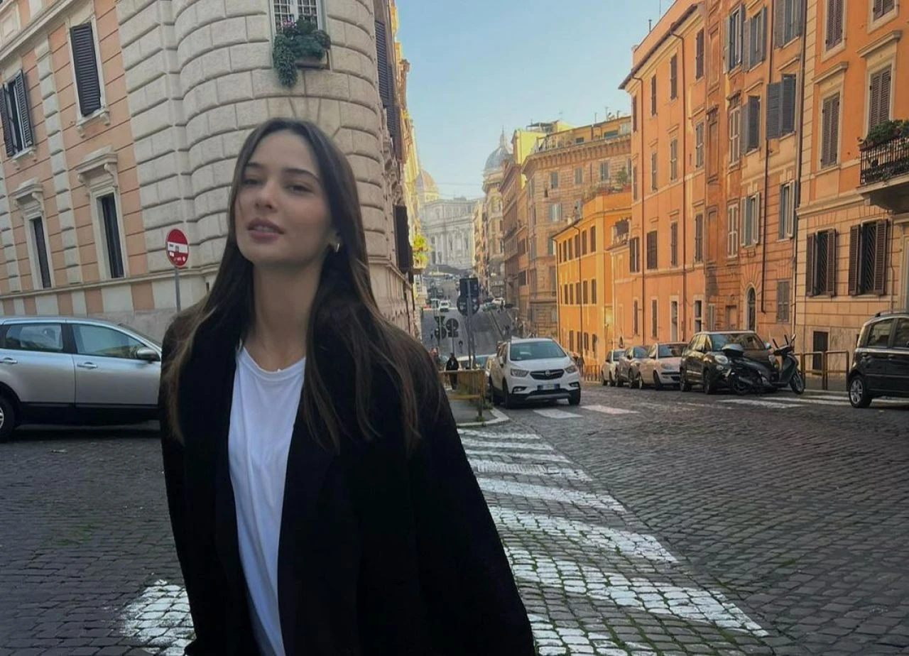 Hudutsuz Sevda Didem karakterini Elçin Zehra İrem oynuyor - 1. Resim