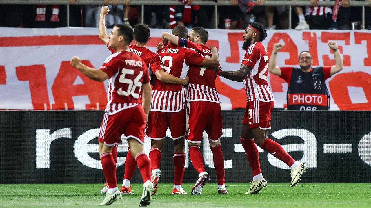 Olympiakos, UEFA Konferans Ligi'nde finale yükseldi