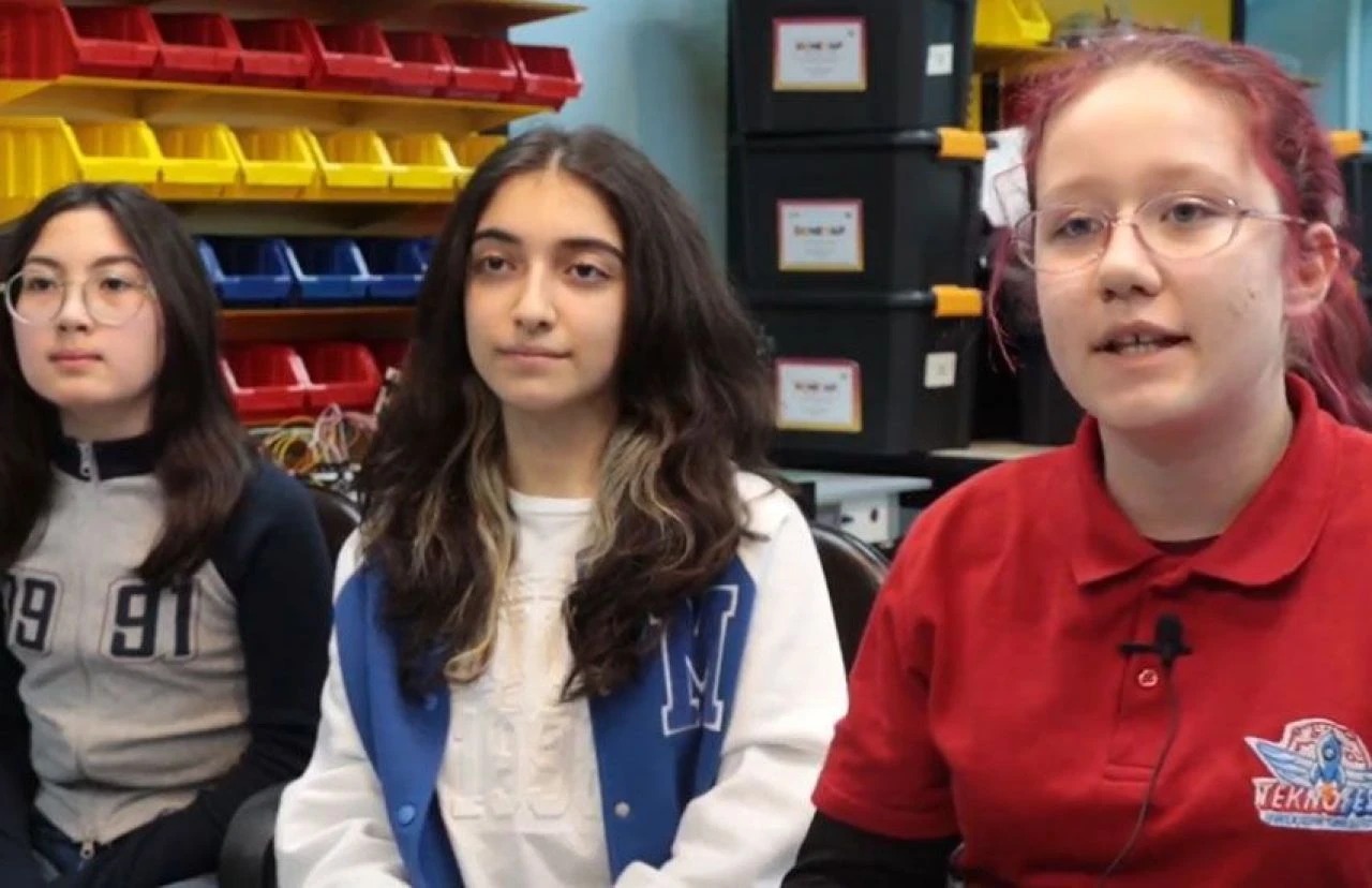 Selçuk Bayraktar paylaştı! TOS-TOS projesini geliştiren gençlere tebrik! - 1. Resim