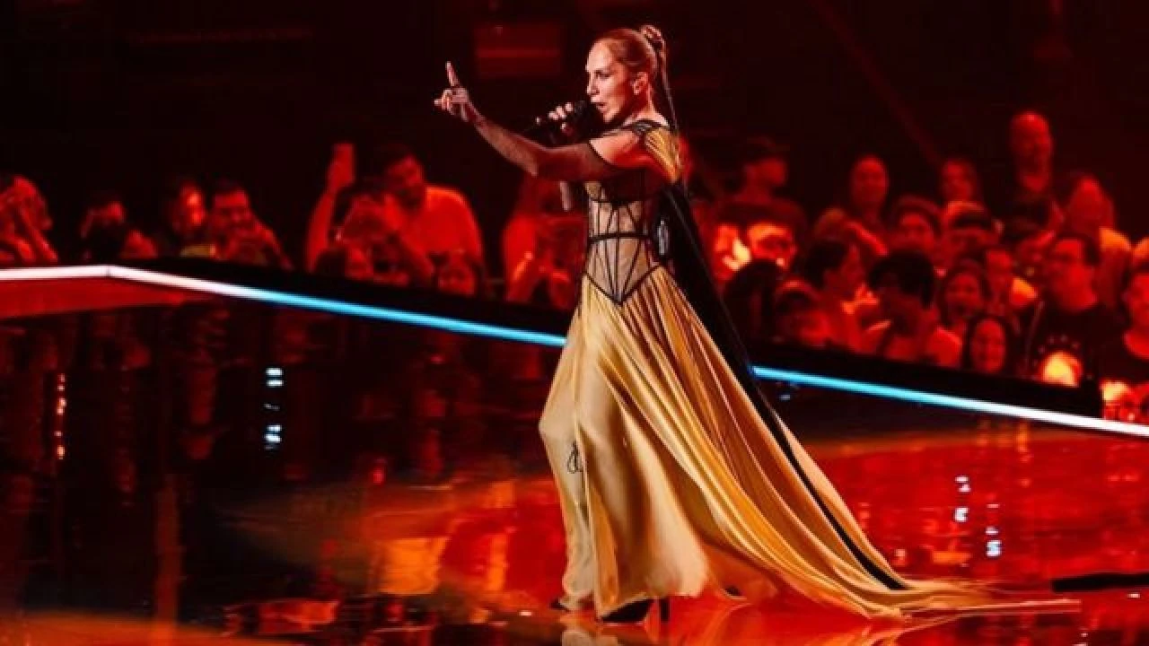 Sertab Erener Eurovision'u bir kez daha salladı! 21 yıl sonra herkesin dilinde  