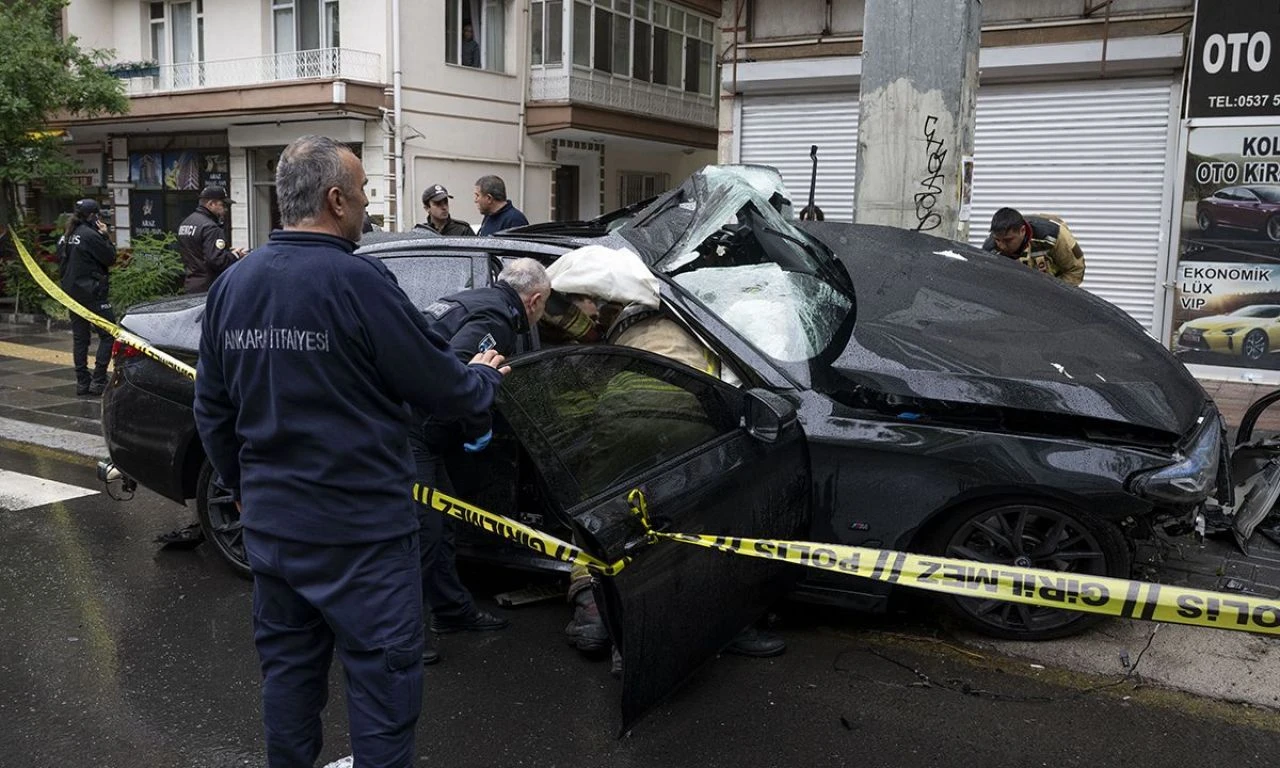 Ankara'da feci kaza: 1 ölü, çok sayıda yaralı var - 1. Resim