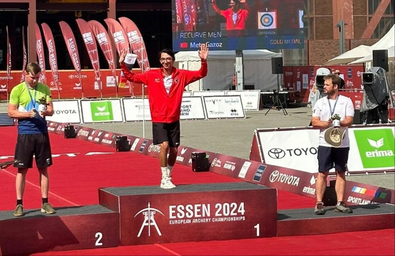 Cumhurbaşkanı Erdoğan'dan Avrupa Şampiyonu Mete Gazoz'a tebrik! 