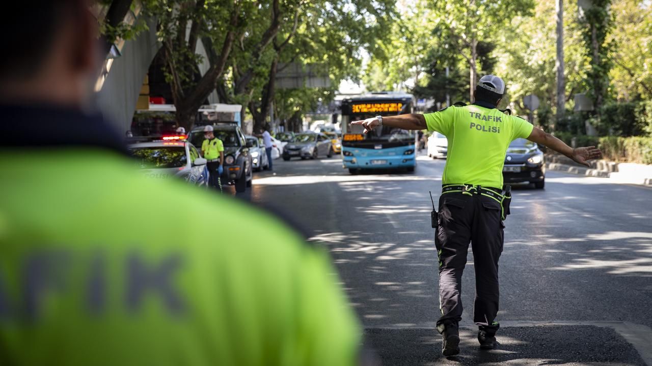 İstanbul&#039;da pazar günü trafiğe kapanacak yollar