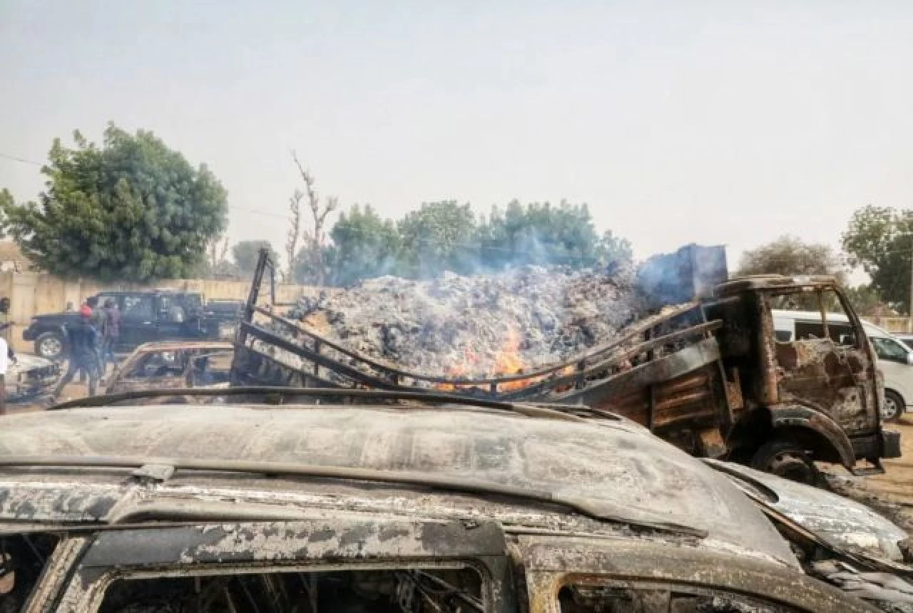 Nijerya'da halk dehşeti yaşadı! Onlarca kişi ya öldürüldü ya da kaçırıldı