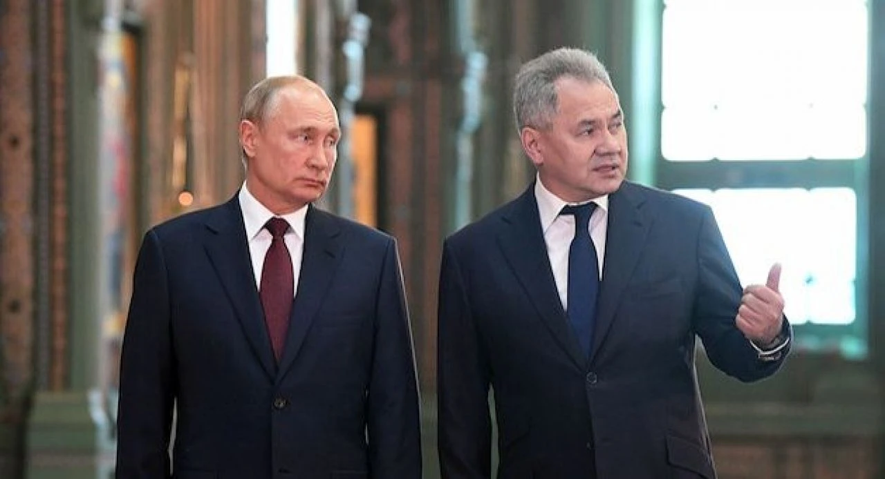 Son dakika! Rusya'da kritik görevden alma: Putin kararı resmen imzaladı - 1. Resim