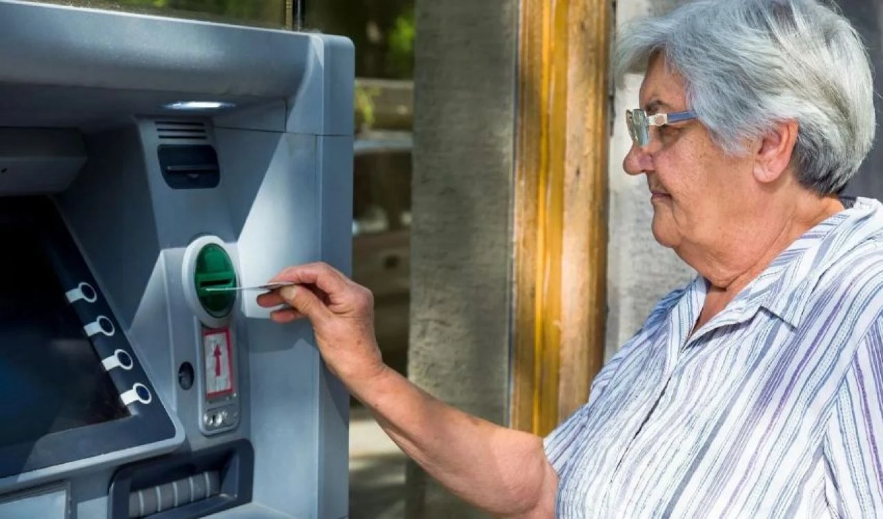 Yeni emekli olanlar dikkat! Bayram ikramiyesinde dilekçe uyarısı