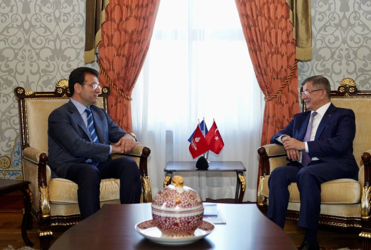 Ahmet Davutoğlu'ndan Ekrem İmamoğlu'na ziyaret - 1. Resim