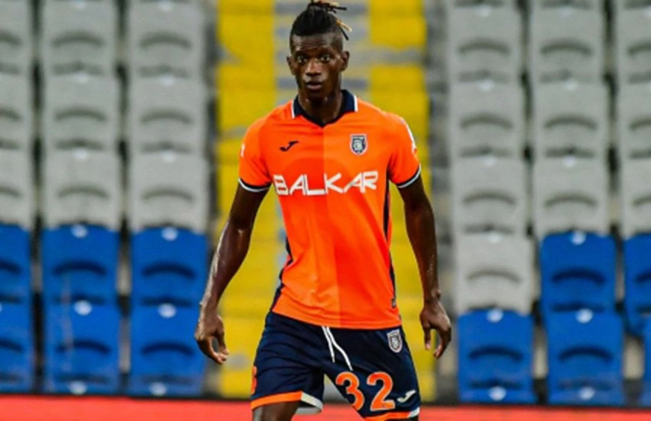 Başakşehir'den ayrılan Edgar Ie için skandal iddia: Takım ligden düşme tehlikesi yaşıyor - 1. Resim