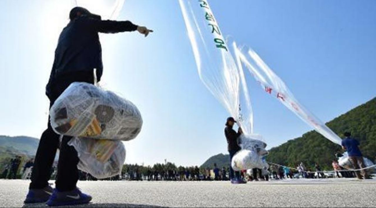 Güney Kore'den Kuzey Kore'ye 20 büyük balonlu mesaj - 1. Resim