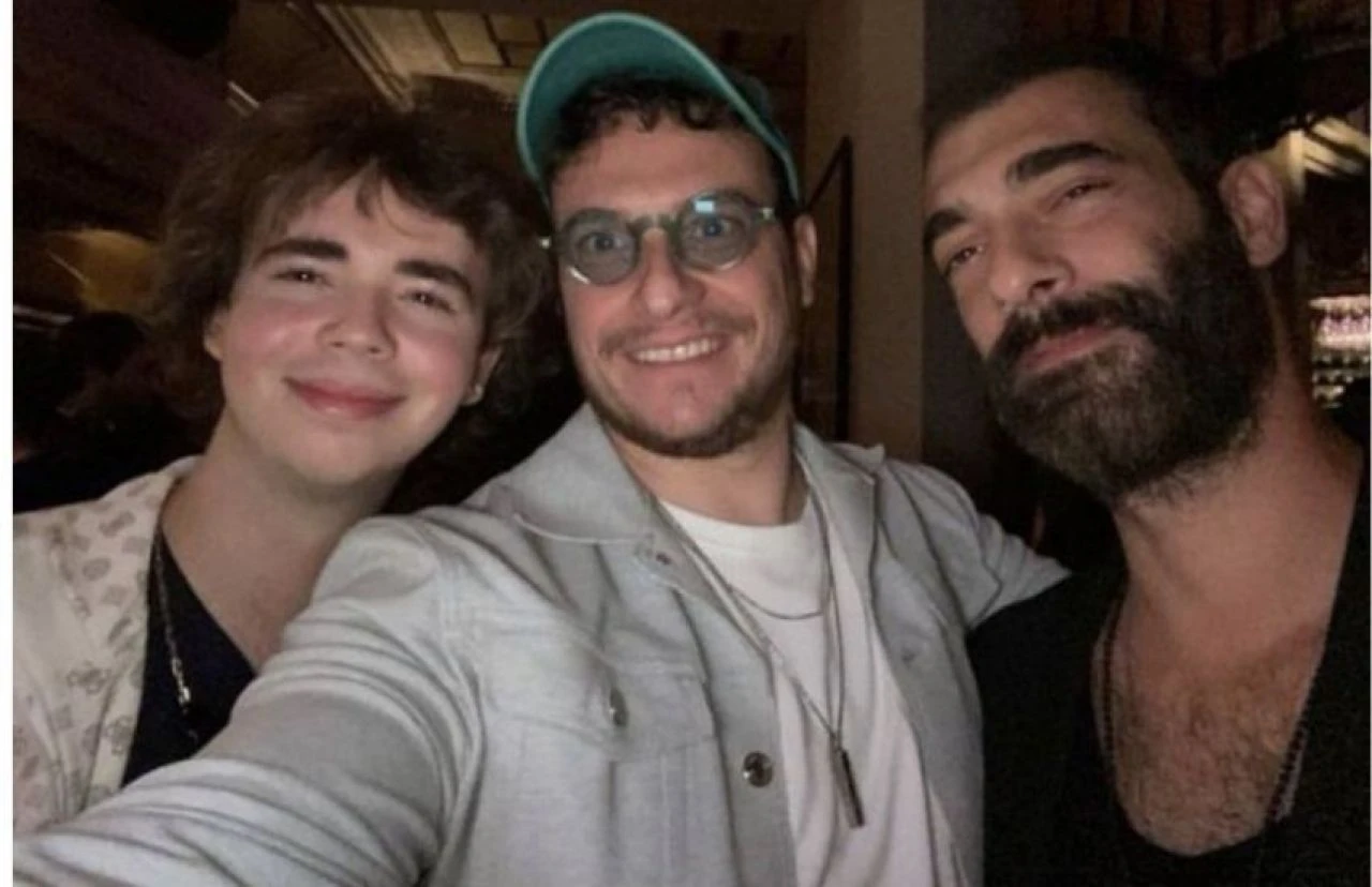 Poyraz Karayel'in baba ve oğlu yıllar sonra buluştu - 1. Resim