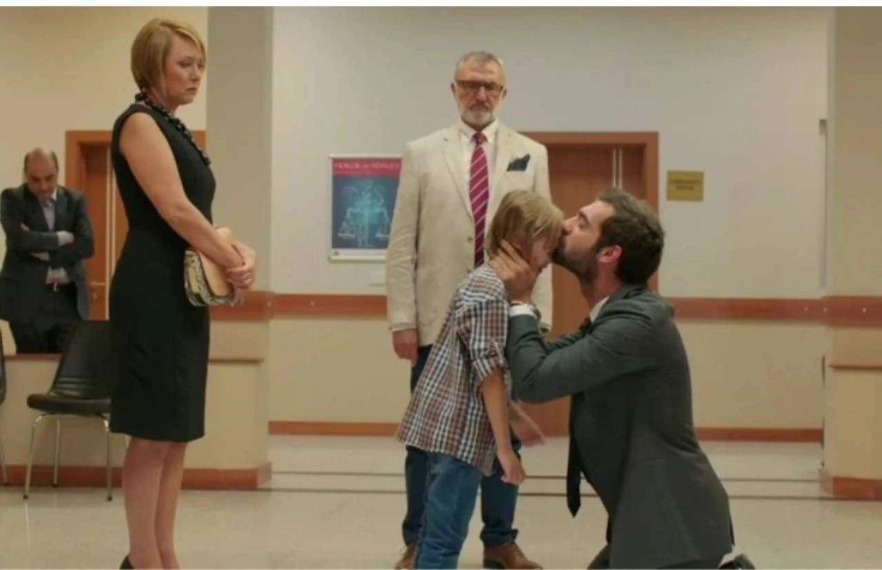 Poyraz Karayel'in baba ve oğlu yıllar sonra buluştu - 3. Resim