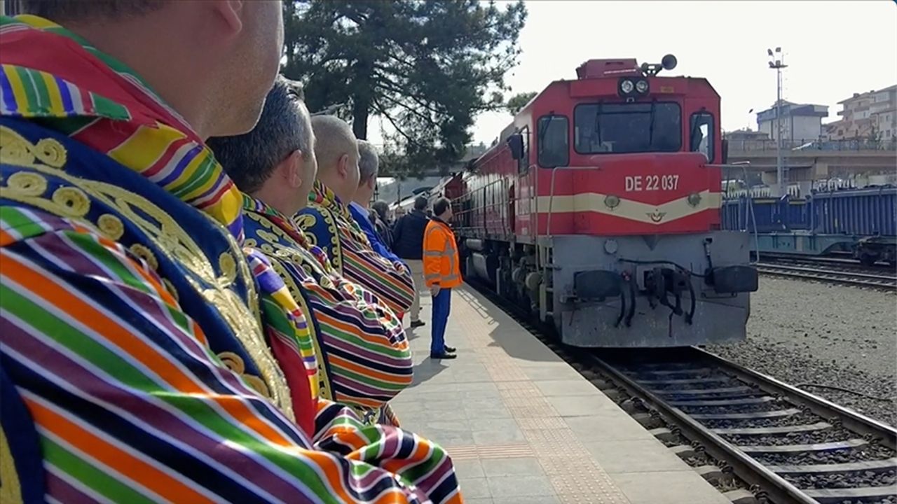 Turistik Tuz Ekspresi kapsamında ziyaret edilecek yerler belli oldu! İlk seferler 18 Mayıs&#039;ta Ankara&#039;dan başlayacak