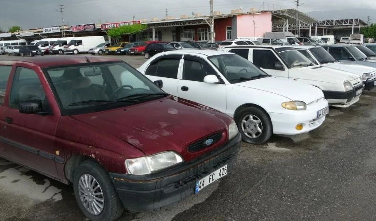 Yatırımcı araç almaktan vazgeçti, fiyatlar düştü