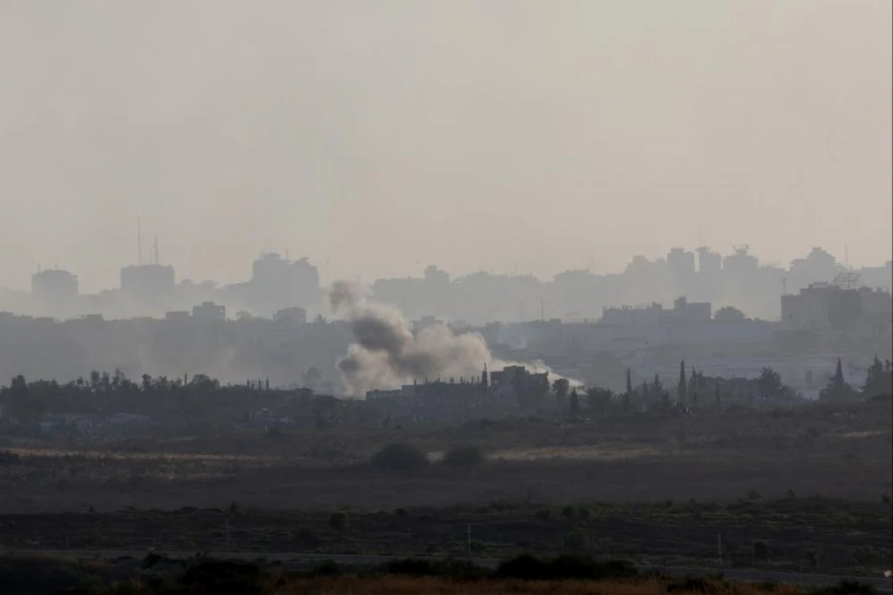 Gazze'nin hem kuzeyi hem güneyi bombalar altında! Can kaybı 35 bini aştı - 1. Resim