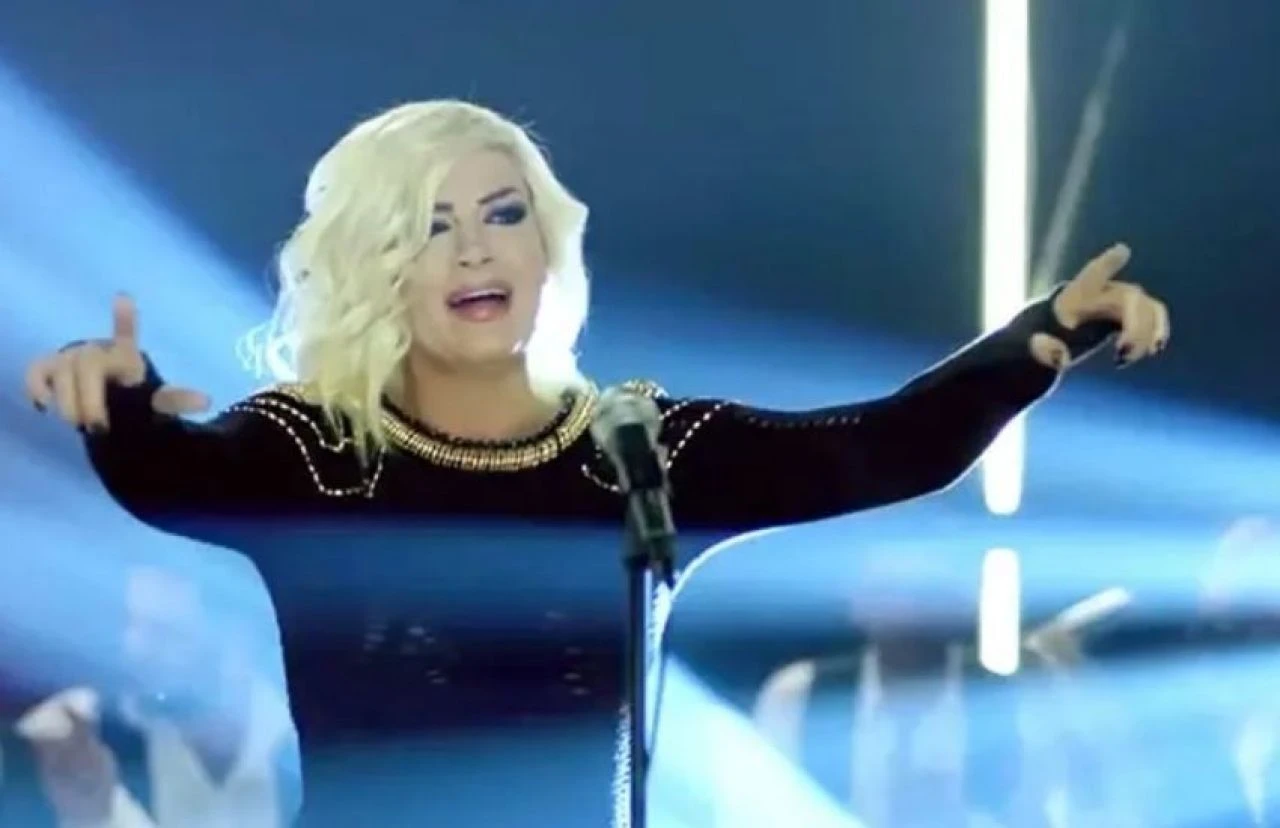 Popstar Mehtap Yılmaz'dan yıllar sonra gelen Bülent Ersoy itirafı - 2. Resim