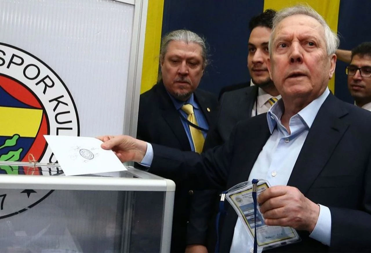 Aziz Yıldırım yeniden sahne alıyor... Başkan adaylığını ve yönetim listesini açıklayacak - 1. Resim