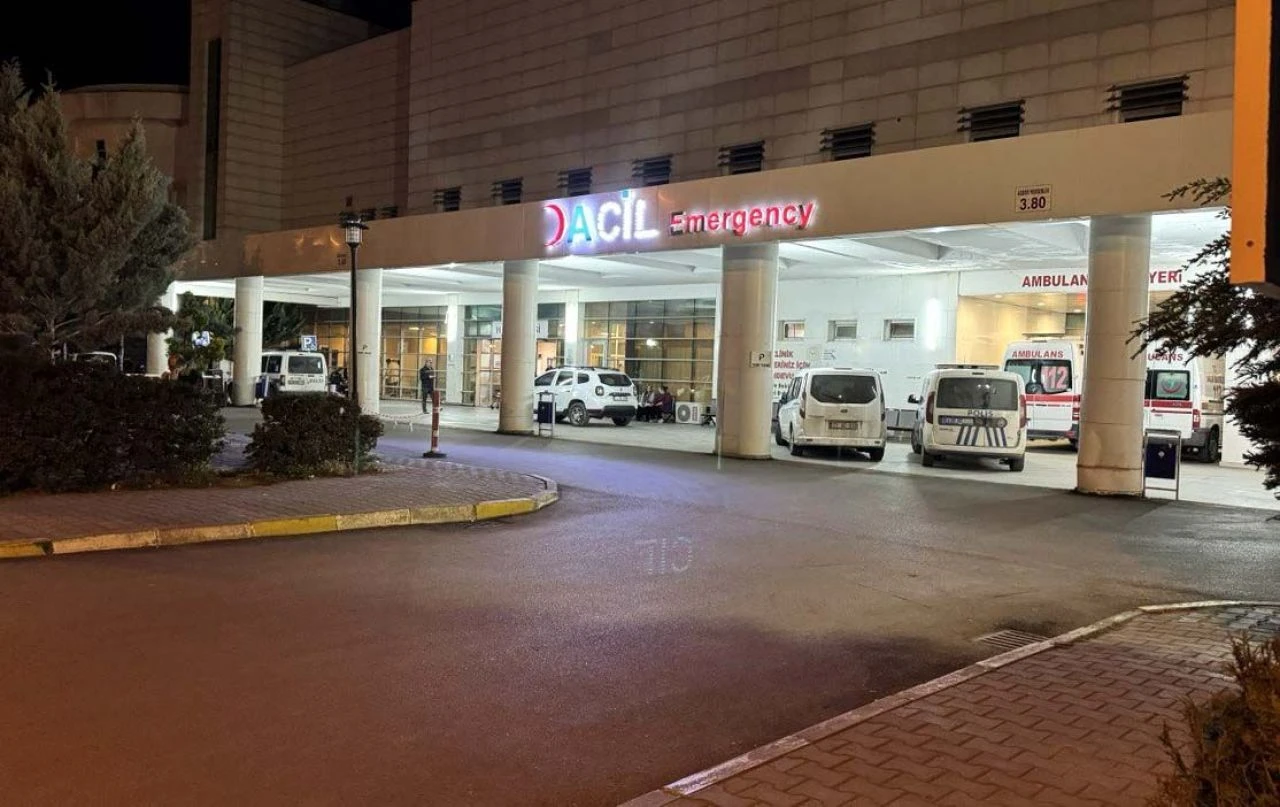 Evdeki kişiyi bıçakladı karısını darp etti! - 1. Resim