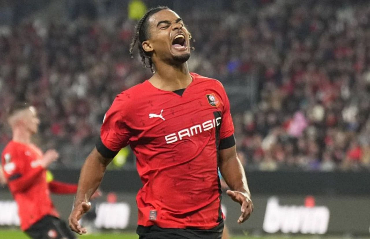 Galatasaray yeni sağ bekini buldu - 1. Resim