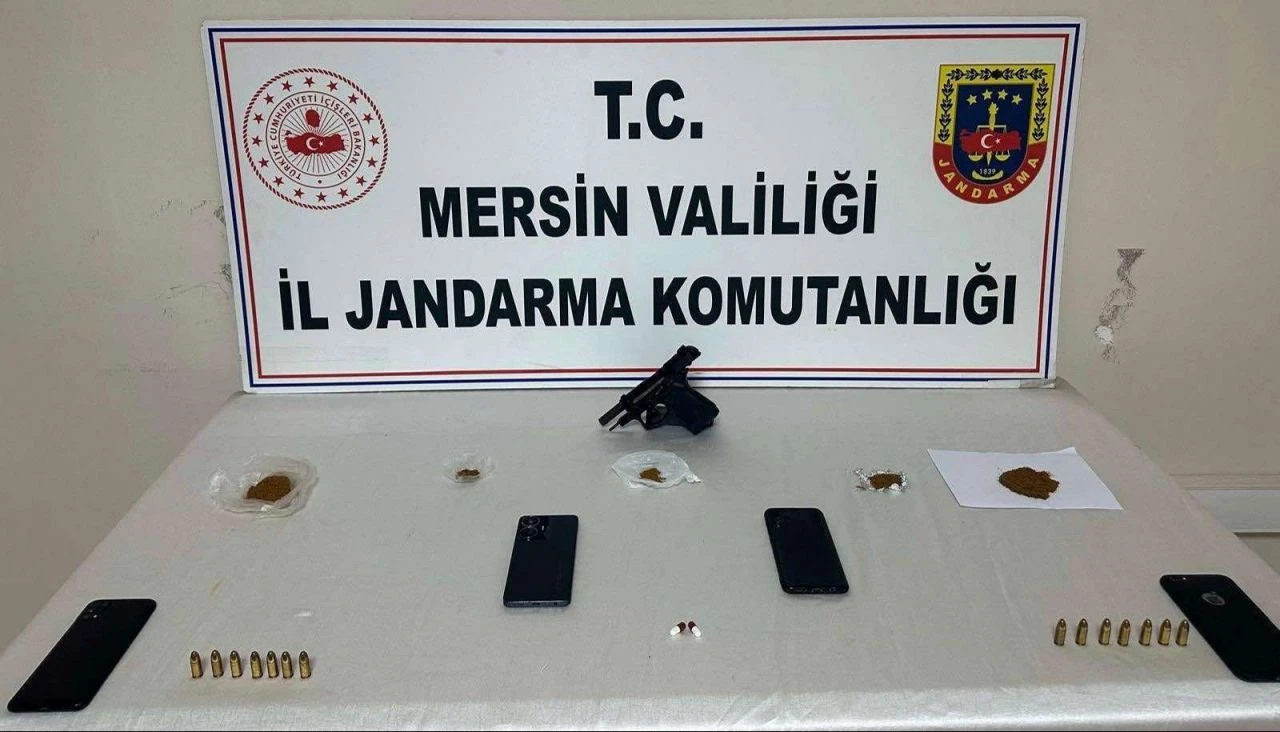 Mersin'de uyuşturucu şüphelisi 7 kişi adreslerinde basıldı - 1. Resim