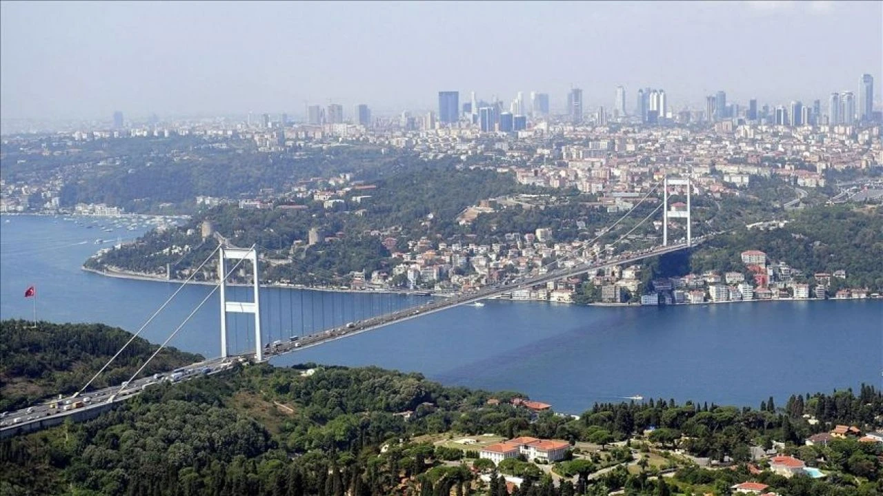 Motosikletler 15 Temmuz Şehitler ve Fatih Sultan Mehmet köprülerinde artık 10 TL ödeyecek - 1. Resim