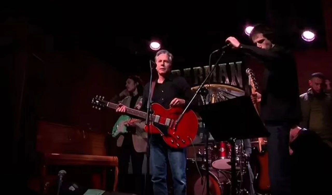 Ukrayna'ya güvence veren Blinken Kiev'de hem söyledi hem çaldı!