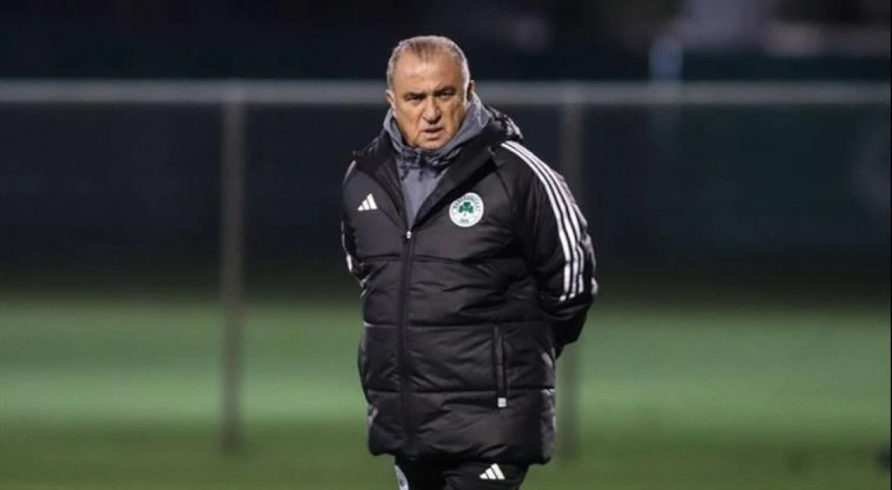 Yunanistan Süper Ligi'nde Fatih Terim'in çalıştırdığı Panathinaikos, PAOK'a 4-1 yenildi - 1. Resim