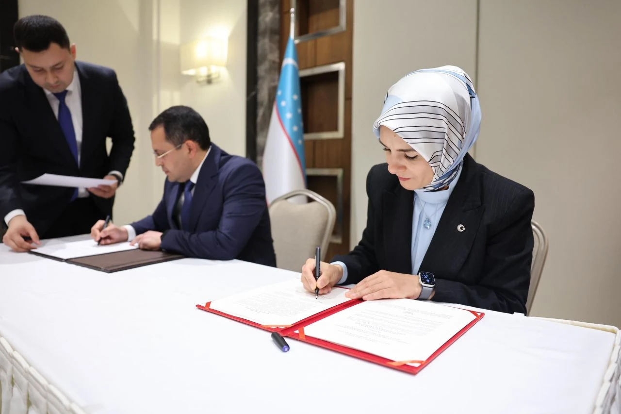 Aile, kadın, çocuk, engelli ve yaşlılar için yeni projeler yolda! İmzalar atıldı - 1. Resim