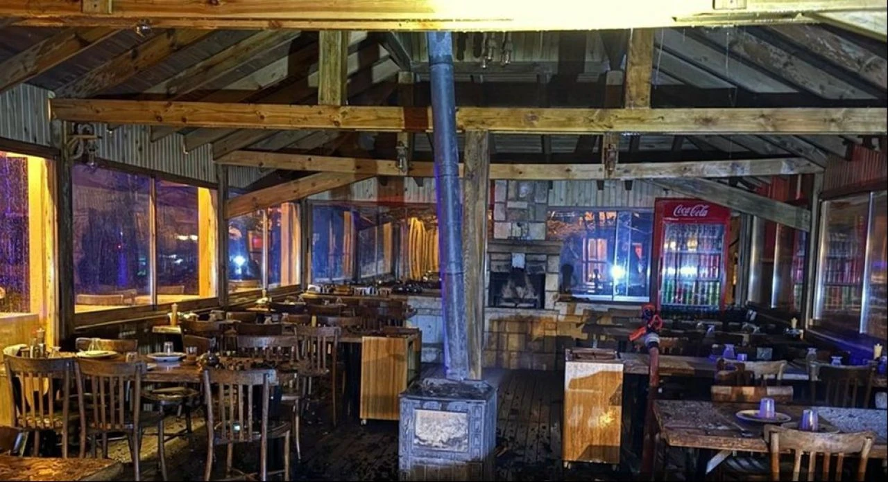 Bolu Dağı yolundaki dinlenme tesisinde soba keyfi yangın paniğine sebep oldu