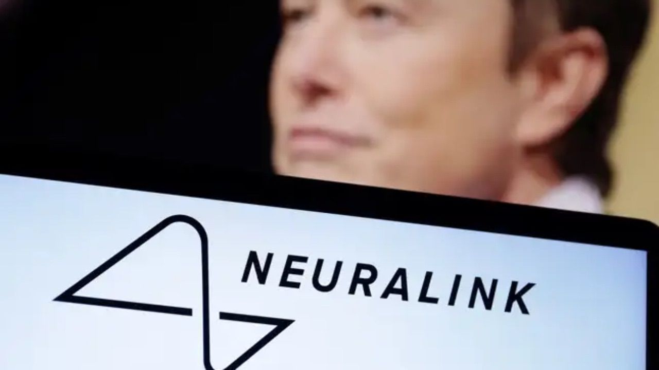 Elon Musk duyurdu: Neuralink beyin implantı için yeni insan denek arıyor