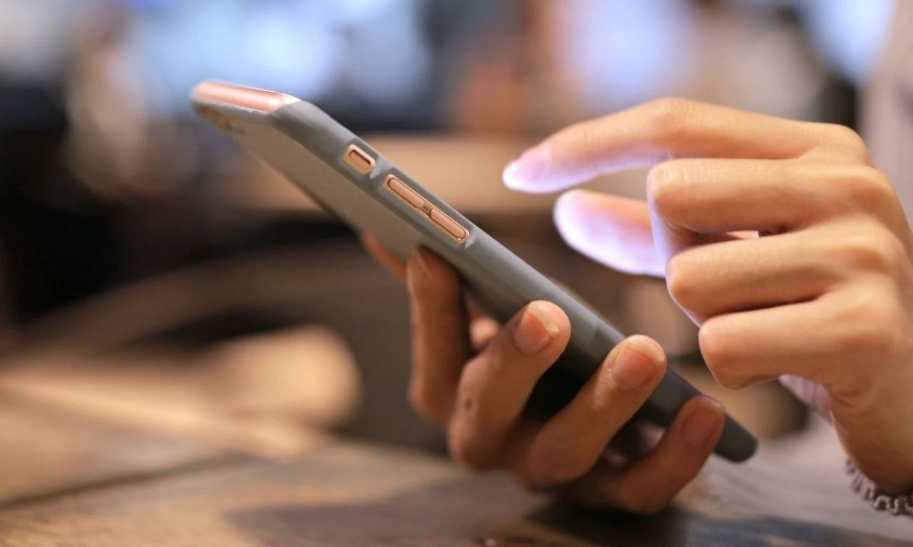 Memurlara tasarruf kısıtlaması devrede! Fazla mesai, çek, kupon ve nakit ödemeler kaldırıldı - 2. Resim