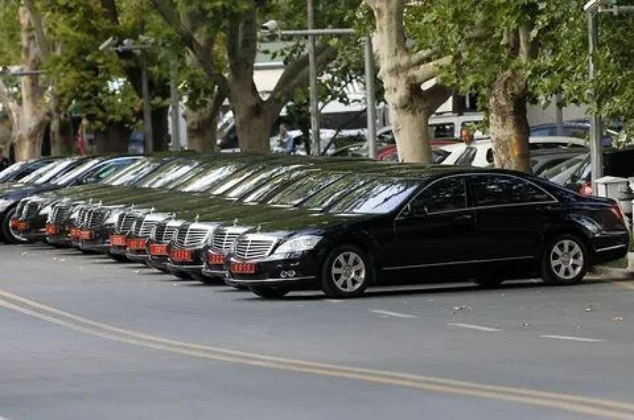 Memurlara tasarruf kısıtlaması devrede! Fazla mesai, çek, kupon ve nakit ödemeler kaldırıldı - 1. Resim