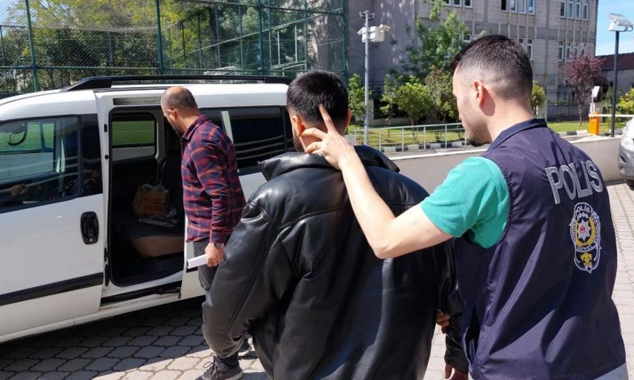 Sakat koluyla alay edilince kendine hakim olamadı: Emlakçıyı silahla vurdu