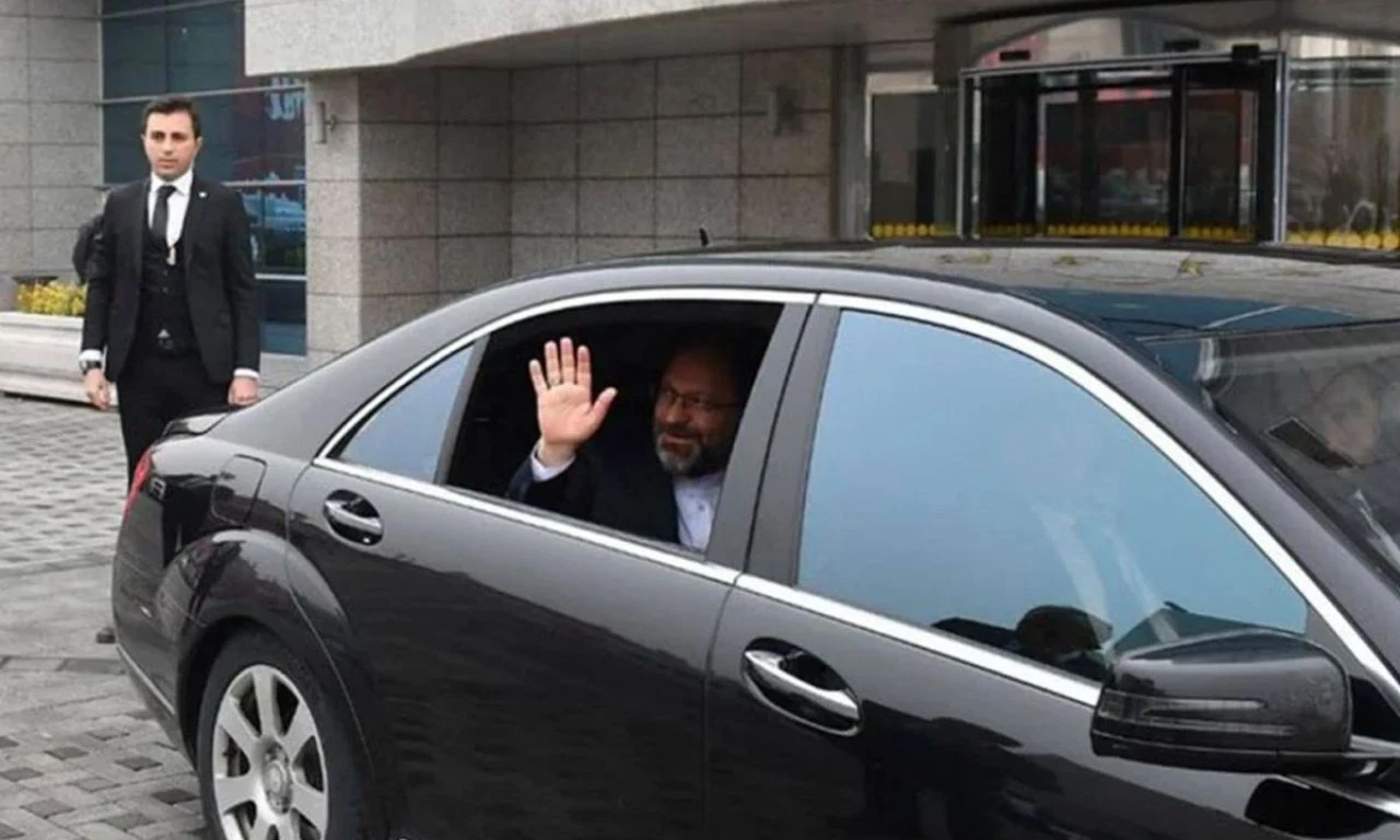Son dakika! Diyanet'ten 'tasarruf' hamlesi: 1 adet Audi A8 araç iade edildi