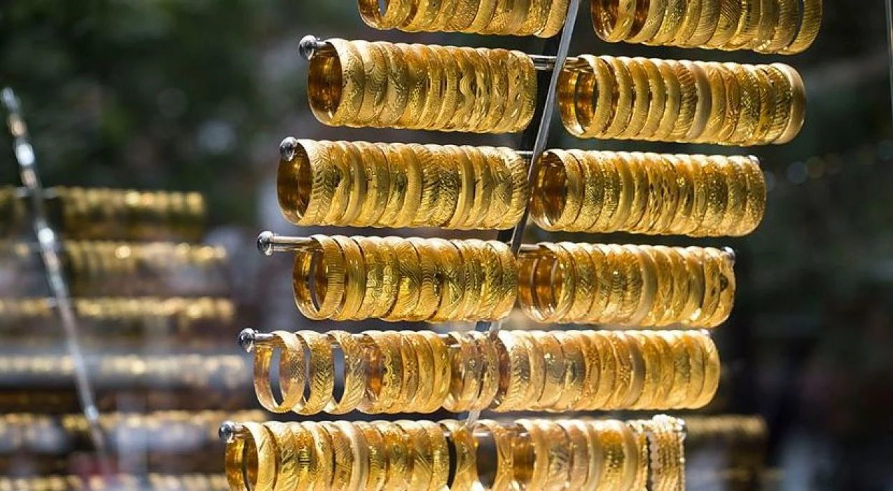 Altın fiyatları uçtu! İşte 18 Mayıs 2024 gram altın, çeyrek altın fiyatları... - 1. Resim